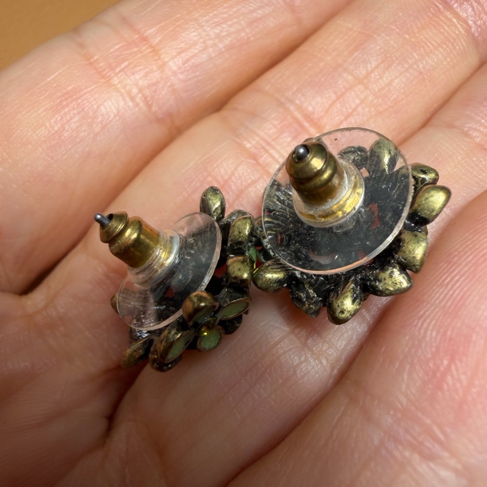 Olive Green Enamel Flower Cluster Stud Earrings - Picture 5 of 9